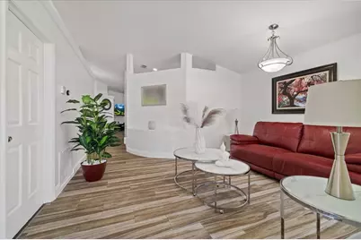 8712 Fountain Avenue, Tampa, FL 33615 - Photo 10
