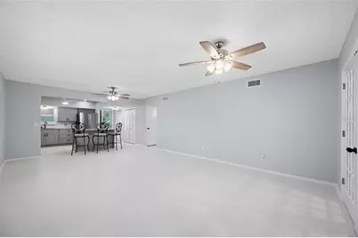 2258 World Parkway Boulevard W #40, Clearwater, FL 33763 - Photo 12
