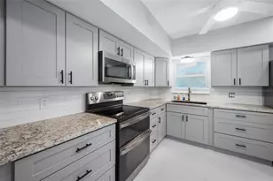 2258 World Pkwy Blvd W, Clearwater, FL 33763 - Photo 6
