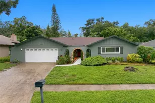 1297 Peach Tree Dr, Dunedin, FL 34698 - Photo 2