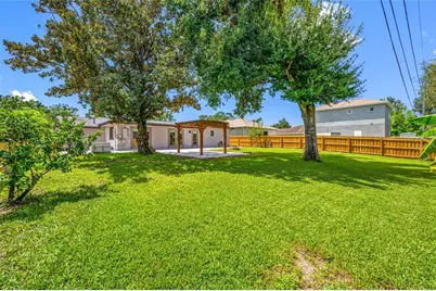 2121 W Farwell Drive, Tampa, FL 33603 - Photo 2