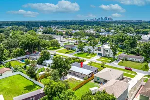 2121 W Farwell Dr, Tampa, FL 33603 - Photo 4