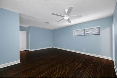 2121 W Farwell Drive, Tampa, FL 33603 - Photo 28