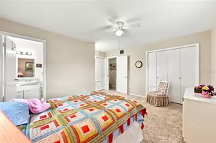 702 Thunderbird Ave, Sun City Center, FL 33573 - Photo 34