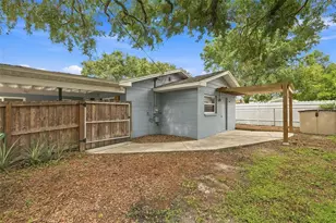 2001 E Hanna Ave, Tampa, FL 33610 - Photo 24