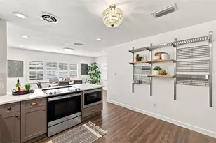 2001 E Hanna Ave, Tampa, FL 33610 - Photo 12