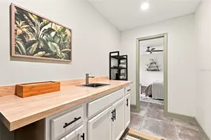 10113 Lindelaan Dr, Tampa, FL 33618 - Photo 24