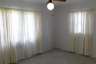 1400 57th Ave N, Saint Petersburg, FL 33703 - Photo 10