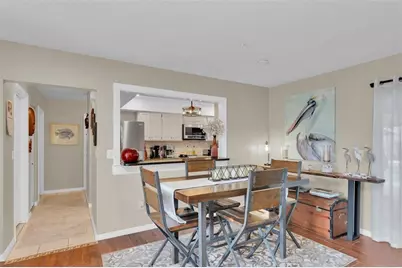 207 Amesbury Circle, Sun City Center, FL 33573 - Photo 10