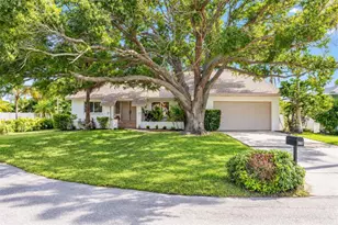 630 Pinta Dr, Tierra Verde, FL 33715 - Photo 4