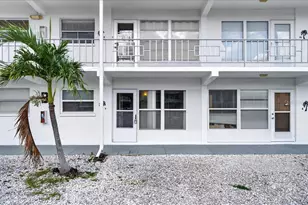 1221 Drew St, Clearwater, FL 33755 - Photo 1