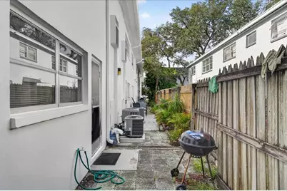 1221 Drew Street #B7, Clearwater, FL 33755 - Photo 28