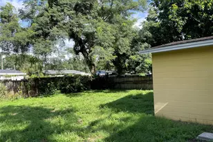 10206 N 24th St, Tampa, FL 33612 - Photo 10