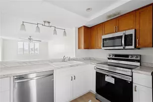 2618 Cove Cay Dr, Clearwater, FL 33760 - Photo 8
