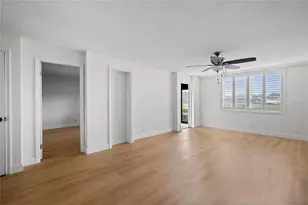 2618 Cove Cay Dr, Clearwater, FL 33760 - Photo 4