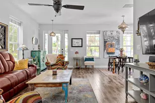 426 Scotland St, Dunedin, FL 34698 - Photo 6