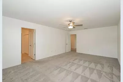 36590 Garden Wall Way, Zephyrhills, FL 33541 - Photo 20