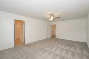 36590 Garden Wall Wy, Zephyrhills, FL 33541 - Photo 20