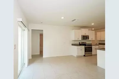 36590 Garden Wall Way, Zephyrhills, FL 33541 - Photo 12