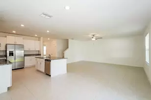 36590 Garden Wall Wy, Zephyrhills, FL 33541 - Photo 6