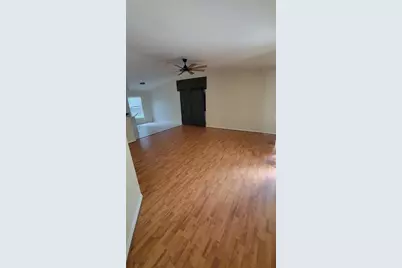 701 E Orchid Avenue, Tampa, FL 33612 - Photo 4