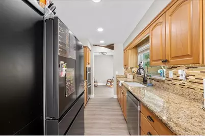 490 E Lake Drive, Largo, FL 33771 - Photo 10