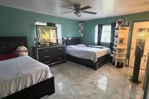 10909 W Elbow Dr, Tampa, FL 33612 - Photo 16