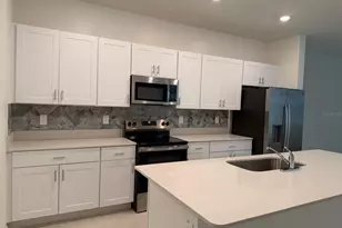 36206 Obsidian Ln, Zephyrhills, FL 33541 - Photo 6