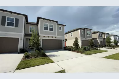 36206 Obsidian Lane, Zephyrhills, FL 33541 - Photo 2