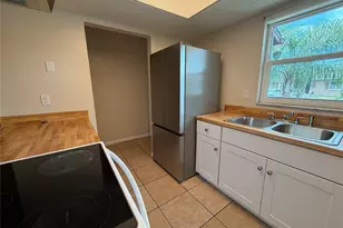 9523 Fieldview Cir, Thonotosassa, FL 33592 - Photo 2