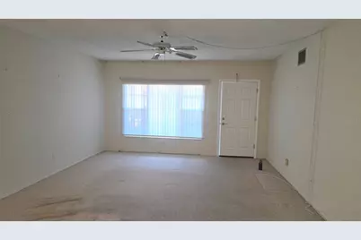 2402 Ecuadorian Way #48, Clearwater, FL 33763 - Photo 6