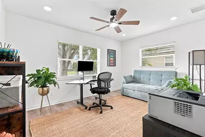 3230 Melton Street N, Saint Petersburg, FL 33704 - Photo 14