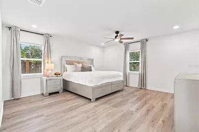 3230 Melton Street N, Saint Petersburg, FL 33704 - Photo 20