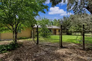 50 NE 120th Ave, Silver Springs, FL 34488 - Photo 2