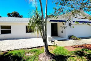 2529 Indigo Dr, Dunedin, FL 34698 - Photo 2