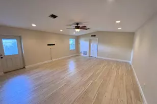 8915 59th Way N, Pinellas Park, FL 33782 - Photo 8