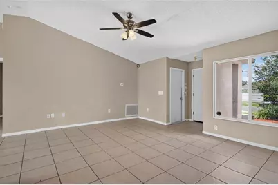 310 Shelby Brooke Drive, Plant City, FL 33563 - Photo 8