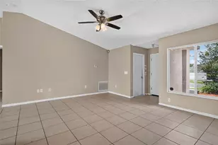 310 Shelby Brooke Dr, Plant City, FL 33563 - Photo 8
