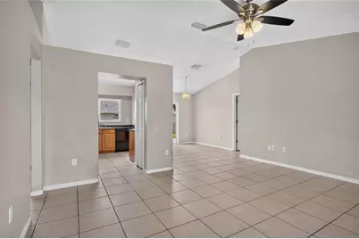 310 Shelby Brooke Drive, Plant City, FL 33563 - Photo 4