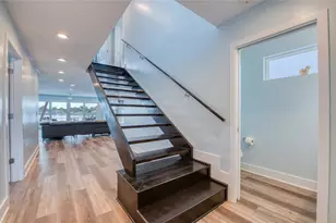 300 Bay Plaza, Treasure Island, FL 33706 - Photo 8