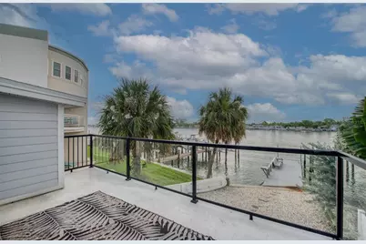 300 Bay Plz, Treasure Island, FL 33706 - Photo 40