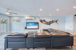 300 Bay Plaza, Treasure Island, FL 33706 - Photo 12