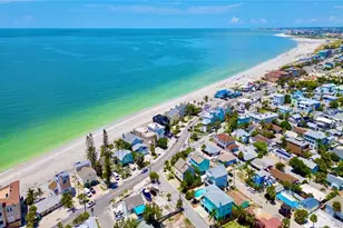 300 Bay Plaza, Treasure Island, FL 33706 - Photo 6