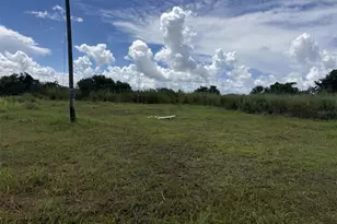 820 Stephens Rd, Ruskin, FL 33570 - Photo 1