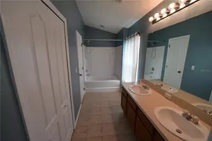 2328 Tanbark Ridge Pl, Plant City, FL 33563 - Photo 16