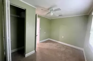 8330 Waverly Rd N, Saint Petersburg, FL 33702 - Photo 10