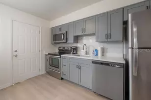 6910 S MacDill Ave, Tampa, FL 33611 - Photo 12