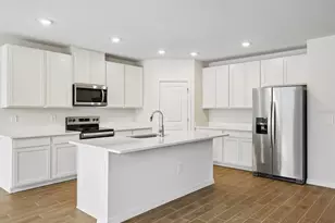14137 Harvest Pnes Ln, Hudson, FL 34669 - Photo 4