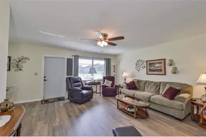 1904 Canterbury Lane #26, Sun City Center, FL 33573 - Photo 4