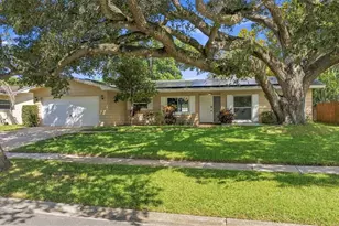 2260 St Charles Dr, Clearwater, FL 33764 - Photo 28